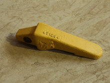 掘削機の予備品4t1204のバケツの歯およびアダプター